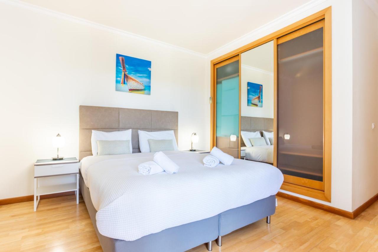 Mira Baia - Meia Praia Family Apartment Lagos Ngoại thất bức ảnh